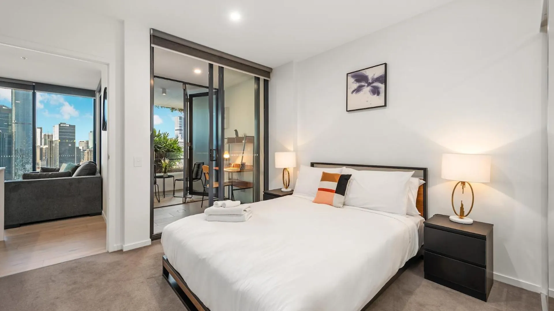Breathtaking City & River Views With Pool, Gym, Park Brisbane