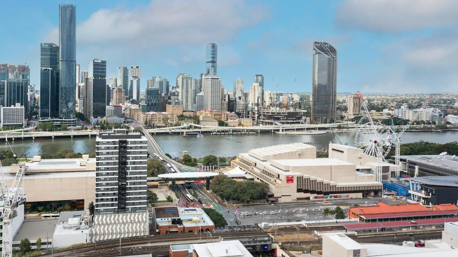 Breathtaking City & River Views With Pool, Gym, Park Brisbane 0*,